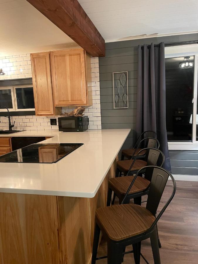 בנטון הרבור Riverside Retreat מראה חיצוני תמונה